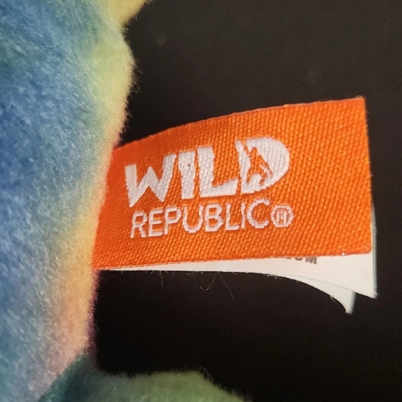 Rainbow Chameleon Wild Republic 10" lizard plush toy stuffed - Picture 5 of 8